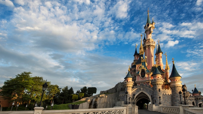 Free Return LeShuttle Crossings to Disneyland Paris